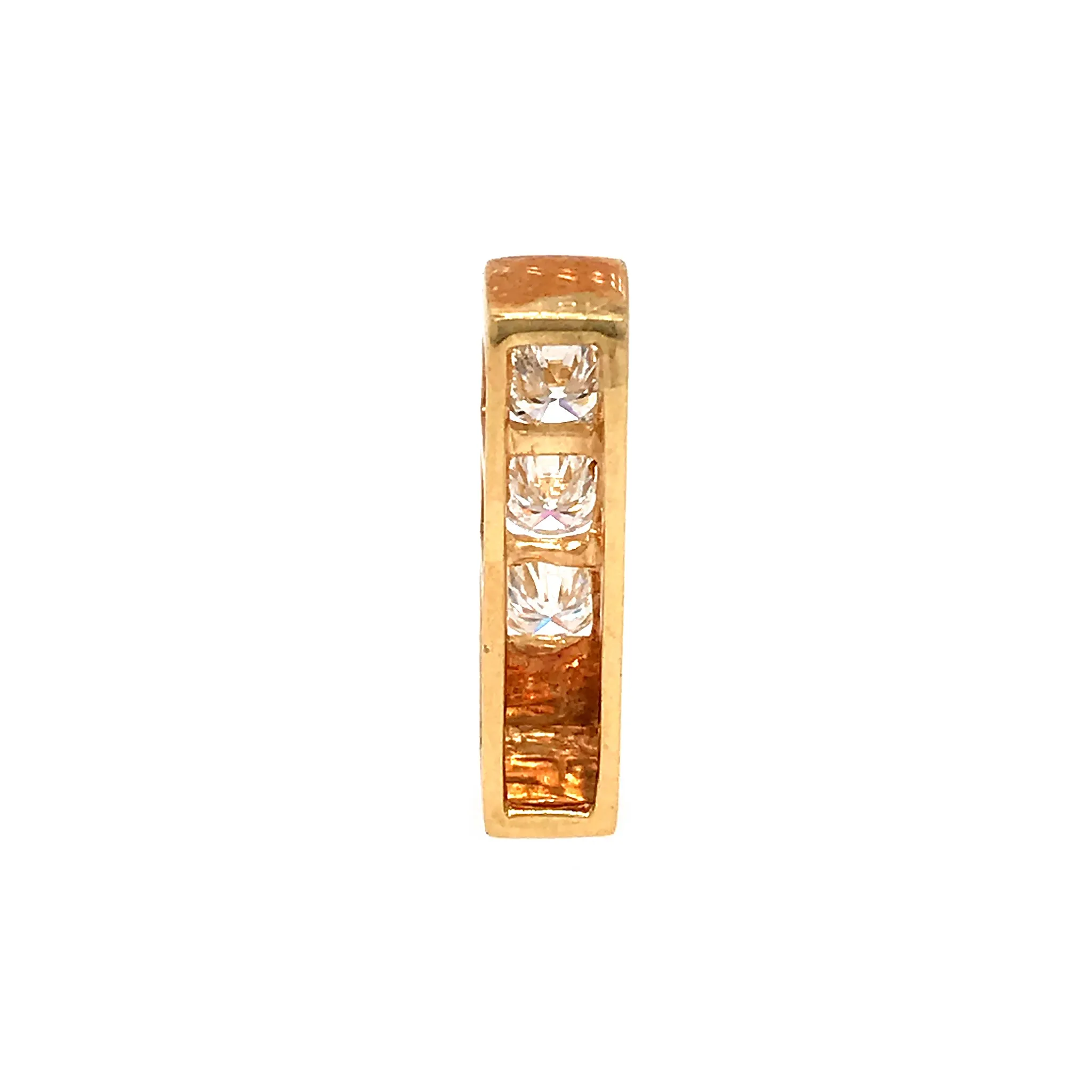 18k Gold 3 Stone Diamond Pendant