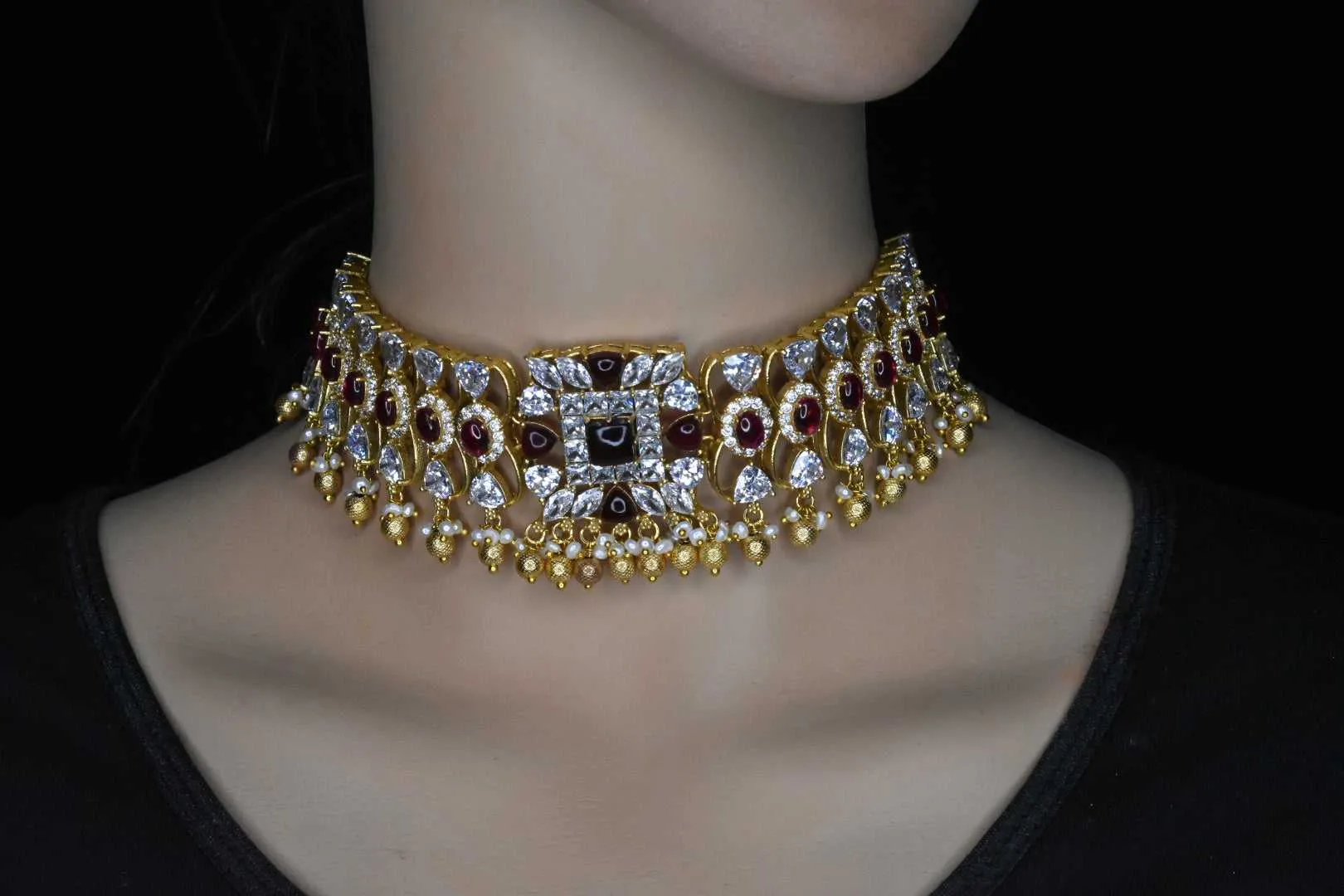 Antique gold moissanite choker