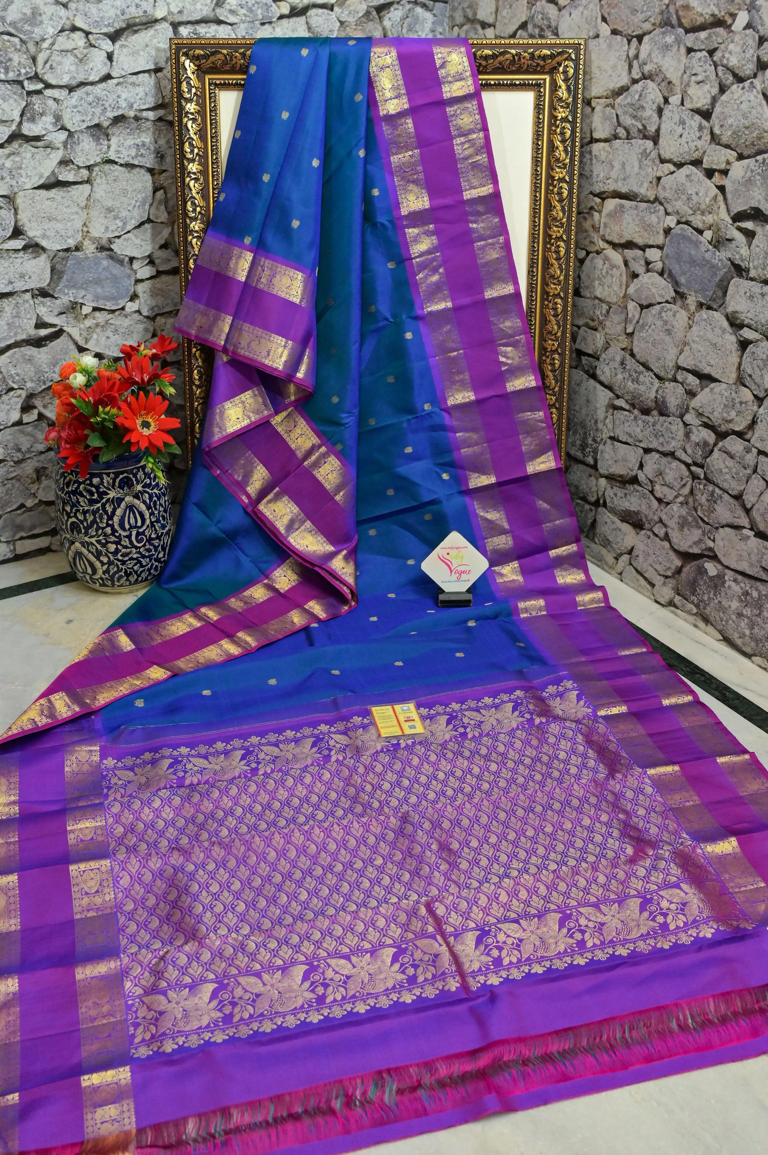 Blue and Purple Dual-Tone Color Pure Kanjeevaram Silk Saree