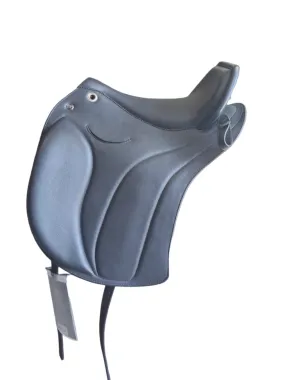 DP Saddlery Majestro 6313