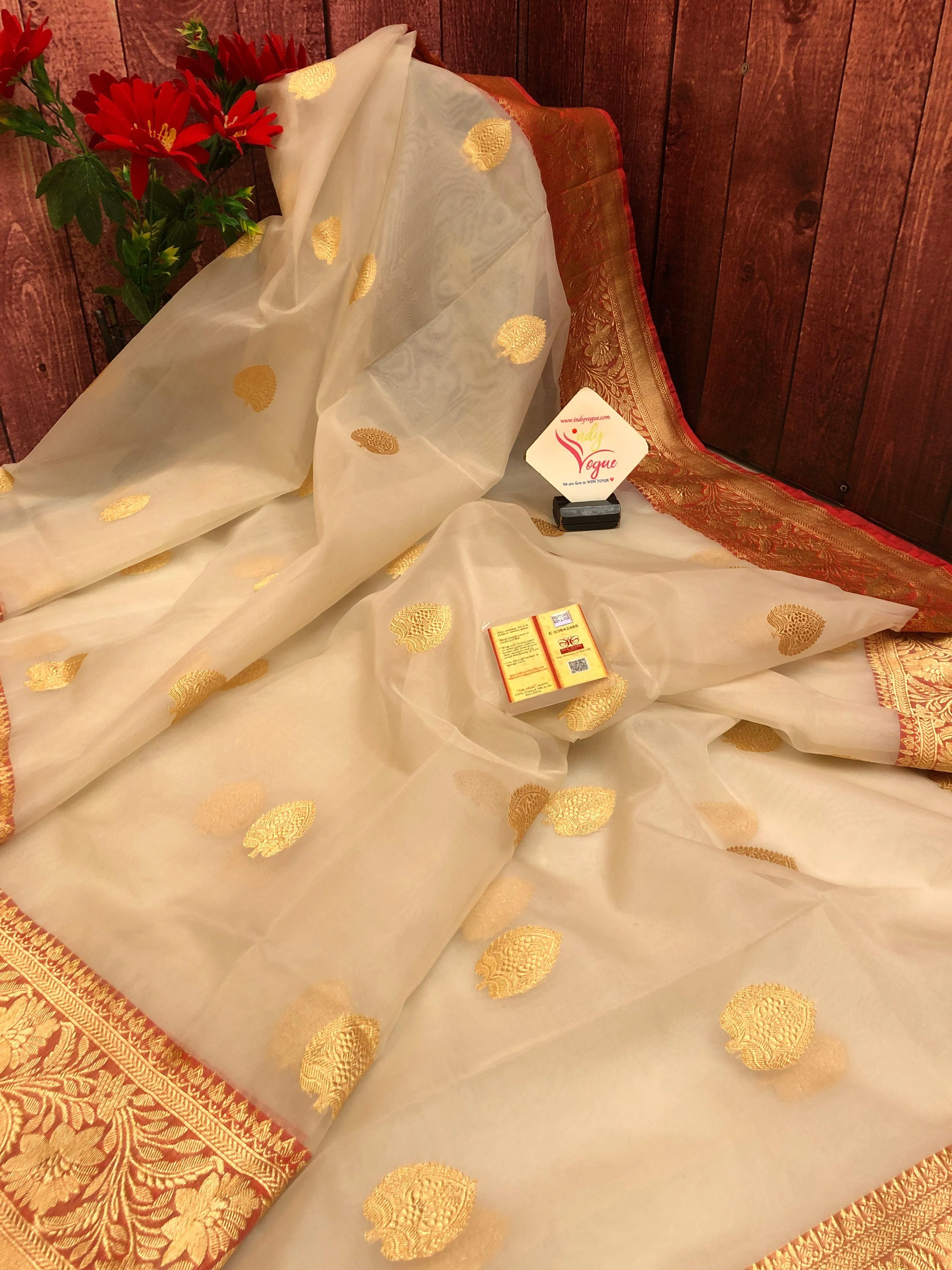 Dust Offwhite Color Pure Organza Banarasi Saree