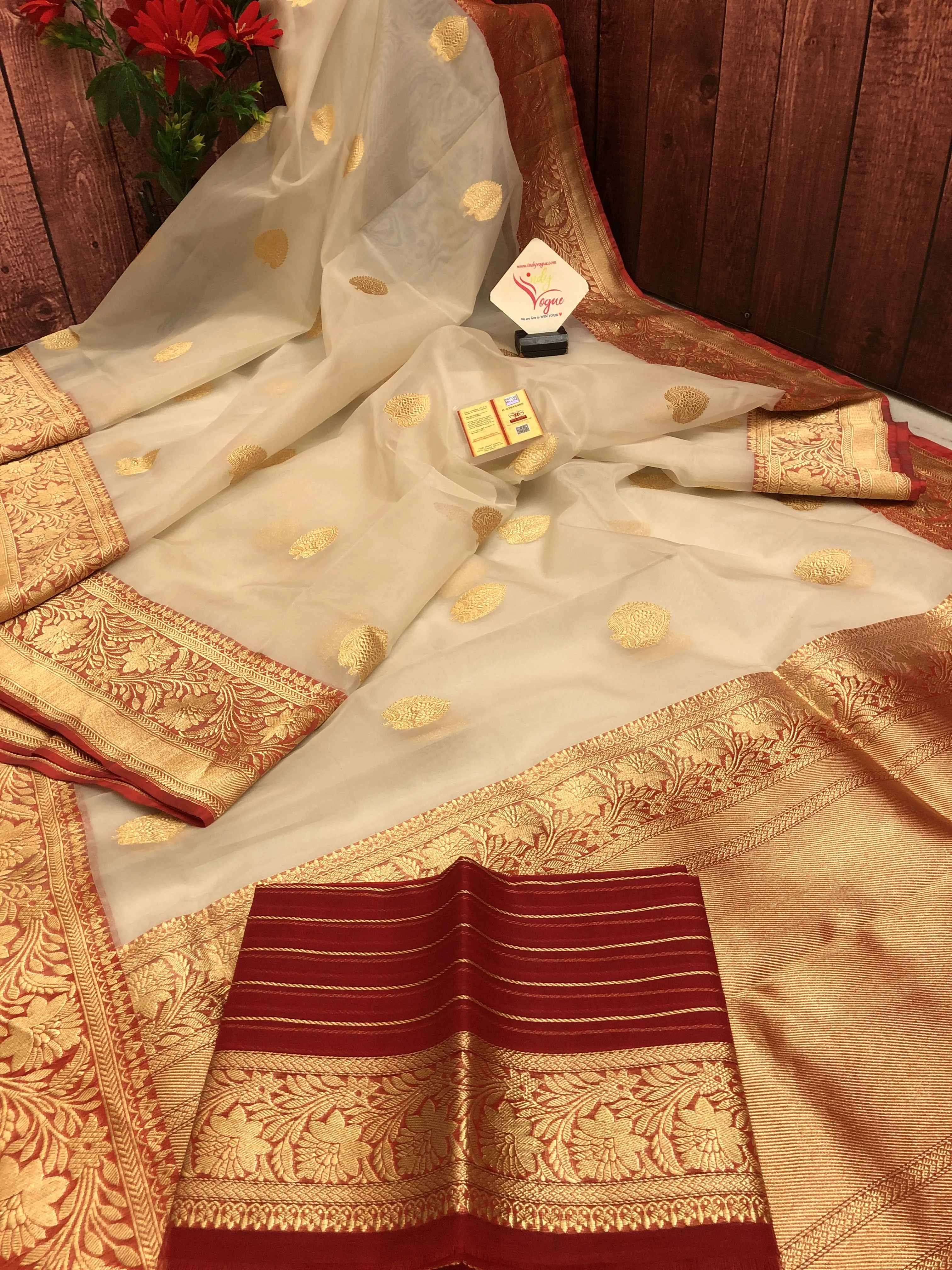 Dust Offwhite Color Pure Organza Banarasi Saree