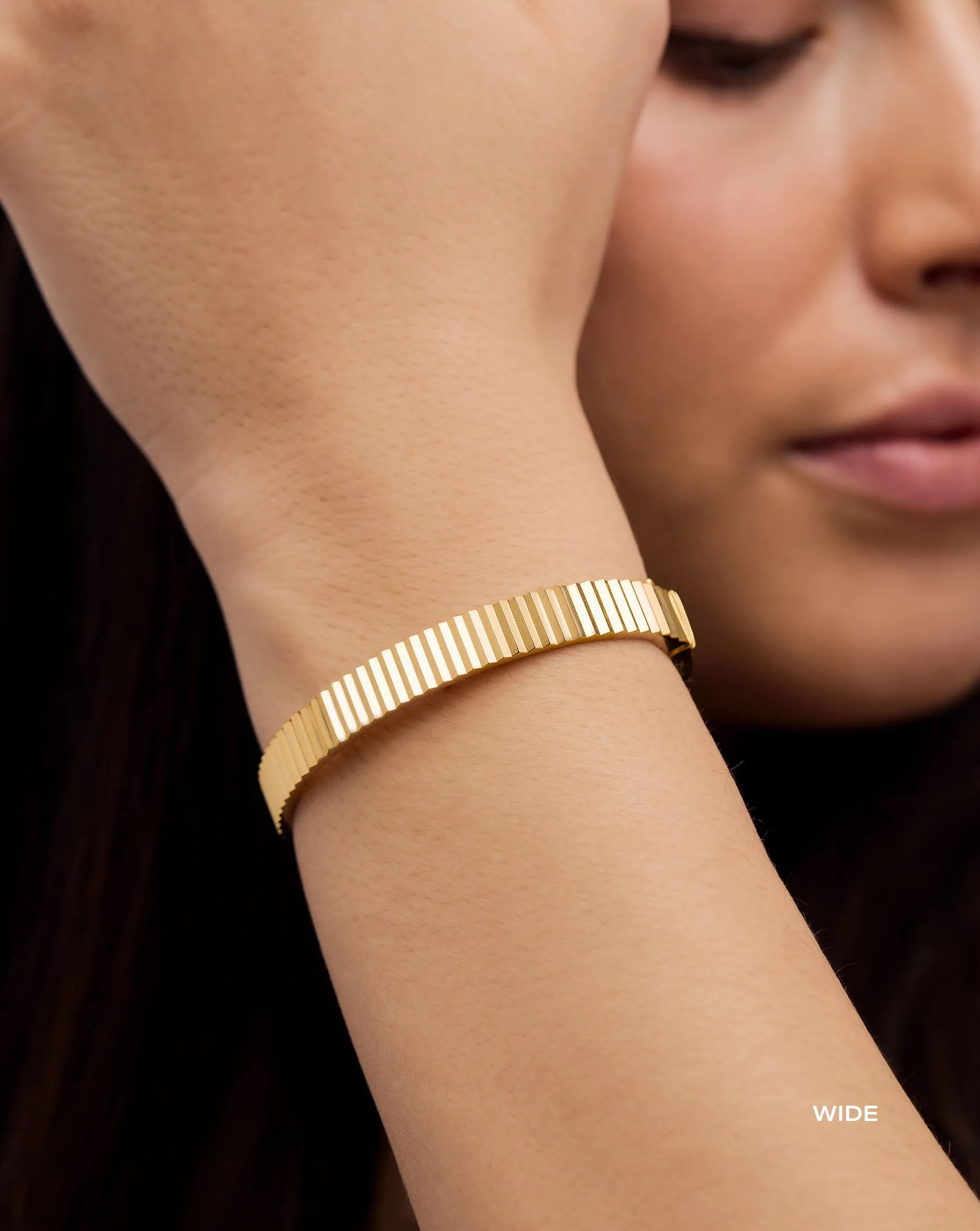 Fluted Gold Bangle