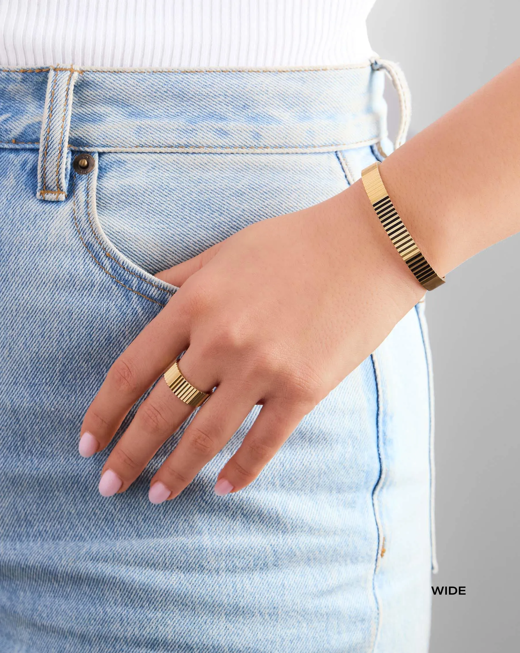 Fluted Gold Bangle