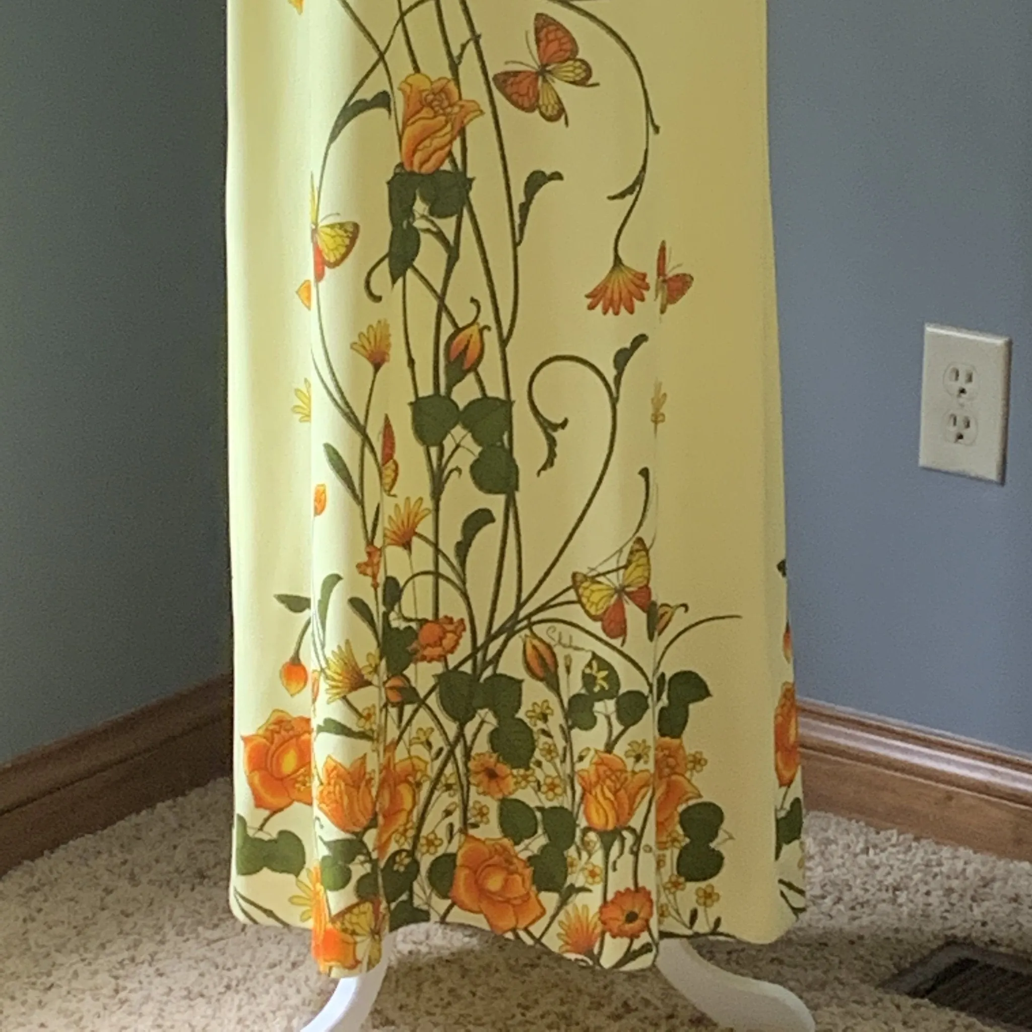 Vintage Shaheen Yellow Floral Maxi Dress with a Large Butterfly Flower Print. Perfect Summer Dress!